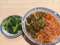 -鲁达面馆本帮风味(共康东路店)