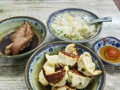 -无名氏宵夜小摊(祝家三姐妹馄饨店)