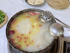 -鲁朗纳麦石锅鸡庄园