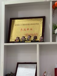 -苗方清颜专业祛痘·皮肤管理
