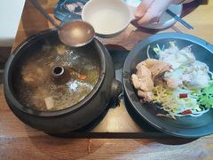 -云海肴·汽锅鸡·云南菜(天津国金汇店)