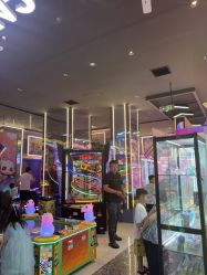 -卡通尼乐园(景枫中心店)