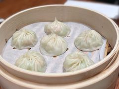 丝瓜虾仁小笼包-鼎泰丰(复兴店)