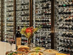 -wineapp葡萄酒餐吧(外滩金融中心店)