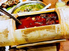 -老滇山寨•云南特色菜•地方菜•民族风情歌舞表演(金碧店)