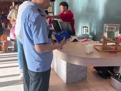 -宜必思酒店(青岛五四广场宁夏路地铁站店)