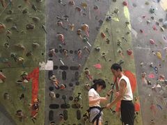 -魔岩攀登(南京东路店)