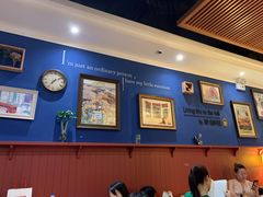 -西西弗书店&矢量咖啡(壹方购物中心店)