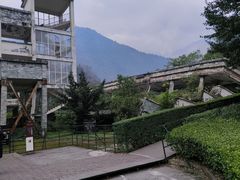 -四川汶川特大地震漩口中学遗址