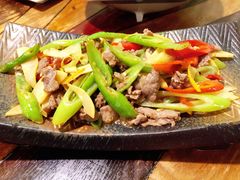 酸木瓜炒牛肉-紫滇源云南生态菜(丹凤街店)