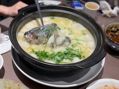 鱼头砂锅-品渔味湖鲜馆(拈花湾店)