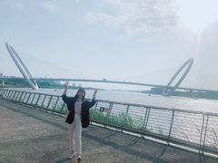 -南京眼步行桥