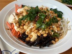 -山茶云南菜(永安里店)