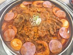 -三清洞摩西韩式年糕火锅(威高广场店)