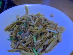 -吕氏疙瘩汤·新派鲁菜(东城万达广场店)