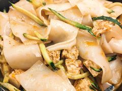 -荀记肉夹馍(三八家乐福店)