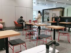 大堂-麦当劳(北京大兴机场二层国内到达(安检外)店)