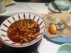 -黄记煌三汁焖锅(新佳丽江汉路店)