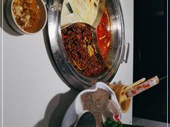 -老房老舍重庆火锅(假日城市店)