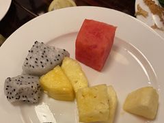 -广州万富希尔顿酒店·感趣自助餐厅·金秋蟹宴生蚝海鲜刺身