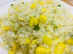 -小辣妹川味海鲜加工店(第一市场椰风巷店)