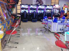 -嘻哈欢乐场(华宇广场店)