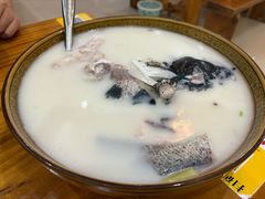 -美顺香食府鱼头老店(雪野湖店)