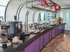 自助取餐区-亚洲国际大酒店·云顶阁旋转自助餐厅