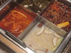 -巴渝瓦肆重庆鲜火锅(宝龙环湖店)