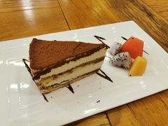 -汽车博物馆主题餐厅