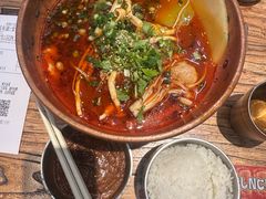 -成都你六姐·牛肉冒菜(上海环宇荟店)