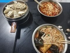 -薛记襄阳香辣牛肉面(平安路店)