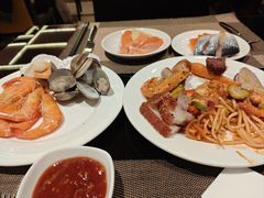-大中华希尔顿酒店-念自助餐·海南美食·三文鱼