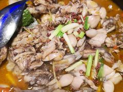 香辣牛蛙泡锅-蘭奢雅集·江浙菜(青山江滩店)