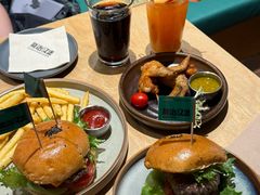 -龙治汉堡(中华城店)