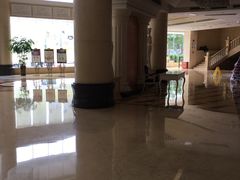 -维也纳酒店(深圳国际会展中心沙井上南店)
