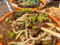 -玲玲米粉·新疆现炒米粉(大十字总店)
