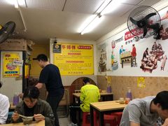 大堂-牛师傅广式药膳牛骨汤美食(江南西店)