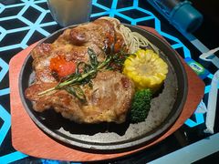 -K+全国连锁KTV(绿地缤纷天地店)