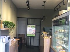 -雷米蛋糕·安佳奶油·当日最鲜果(保利·湾天地店)