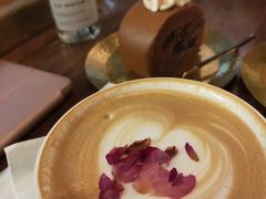 -西关84·History·Art·Cafe