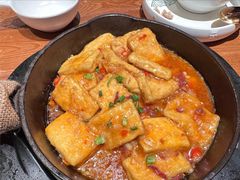 蒜香火腿包浆豆腐-云海肴·汽锅鸡·云南代表菜(美罗城店)