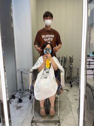 -PE SALON