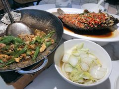 -费大厨辣椒炒肉(高铁吾悦广场店)