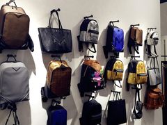 -MCM(比斯特上海购物村店)