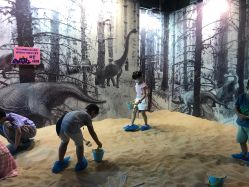 -恐龙探索乐园(磁器口店)