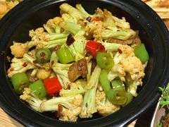 -小镇大厨新概念复合中餐厅(万达广场大连高新店)