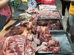 -标记美食新鲜猪杂(兴南大道店)