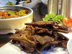 -亚哈饭店(梅园新村小区店)
