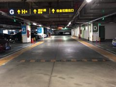 -万象城-停车场